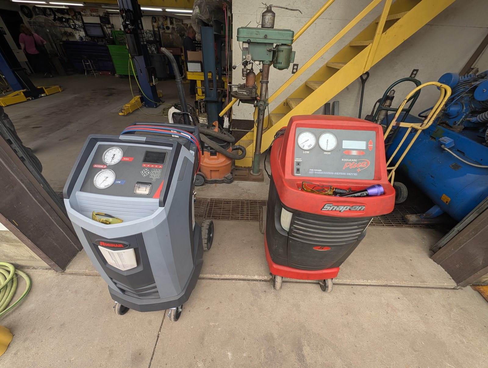 Full A/C service (134a & 1234YF)